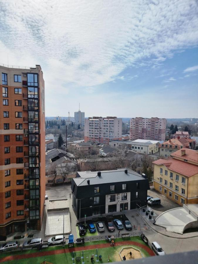 Яровиця Люкс Lutsʼk 外观 照片
